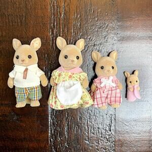 Sylvanian Hopper Kangaroo Family Calico Critters Dad Mom Sister Newborn Baby